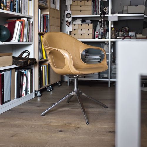 Cadeira de design escandinavo - ELEPHANT - Kristalia - para ambiente interno / em tecido / em couro