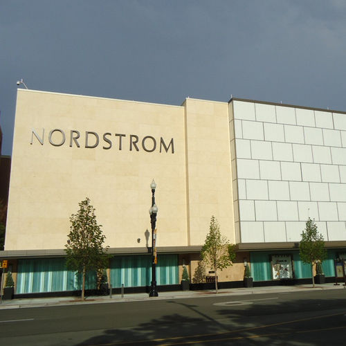 Revestimento de fachada em painéis - NAVONA - Stone panels - em mármore travertino / envelhecido / efeito pedra