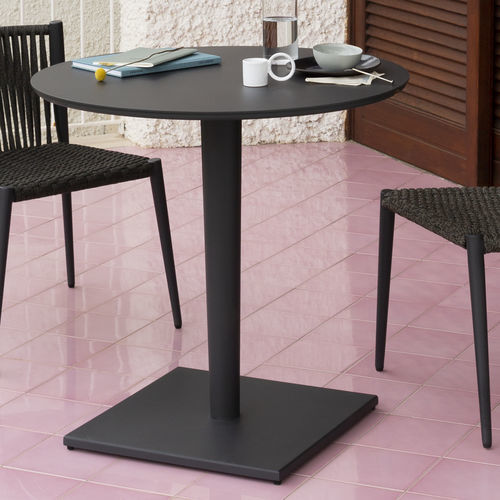 Mesa contemporânea - Luce  - Unopiù - em alumínio / com base em alumínio / redonda