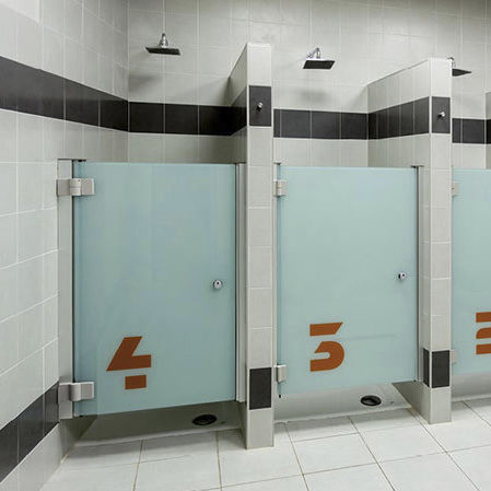 Cabine de banho em vidro - PRVEB - GEKIPS - com porta de abrir / retangular / para banheiro coletivo