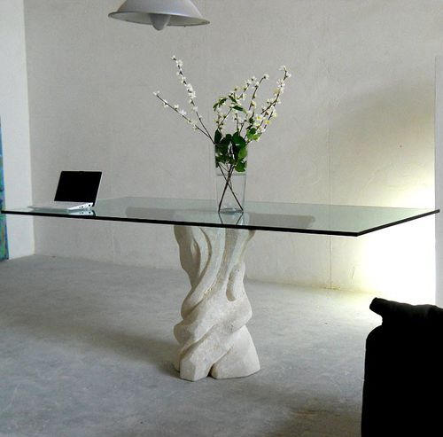 Mesa de jantar contemporânea - Mezzaluna - stonebreakers - em cerejeira / em cristal / com base em pedra