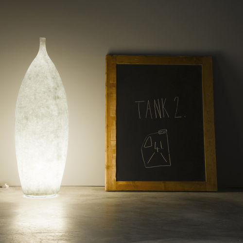 Luminária de piso - Tank 2 - in-es artdesign - em policarbonato / em Nebulite® / contemporânea