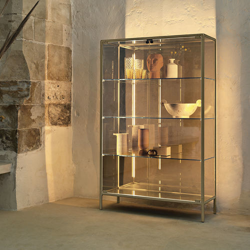 Vitrina contemporânea - ECHO - FIAM ITALIA - com pés / em vidro temperado / em vidro fumê