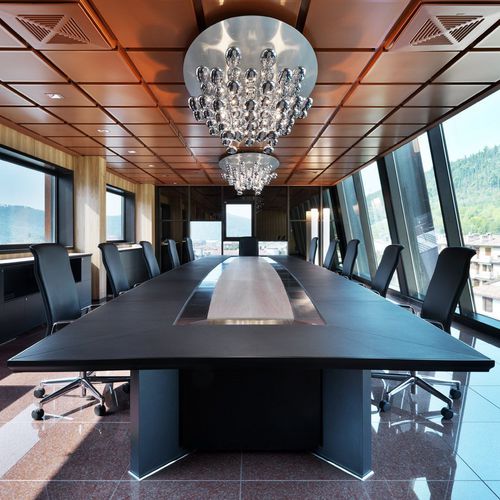 Mesa de conferências contemporânea - IANUS - TECNO - em madeira / retangular / com tomada elétrica