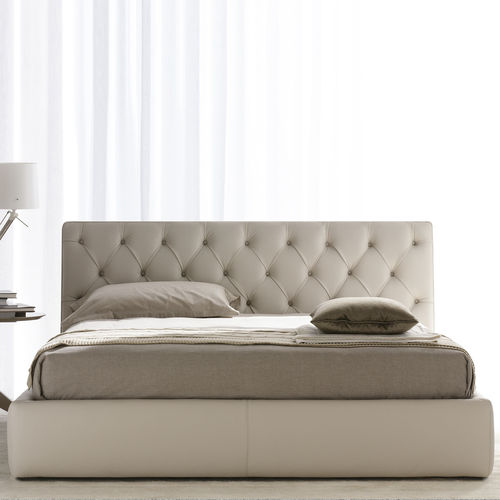 Cama de casal - TRIBECA  - BERTO - contemporânea / estofada / com cabeceira