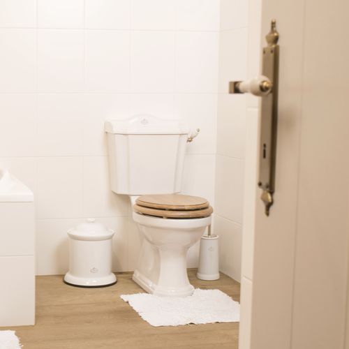 Vaso sanitário de piso - LONDON  - Kenny&Mason - em porcelana / da linha residencial / da linha comercial
