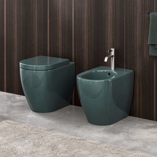 Vaso sanitário de piso - SMILE - SMERALDO - Ceramica Cielo - em cerâmica / da linha residencial / alongado