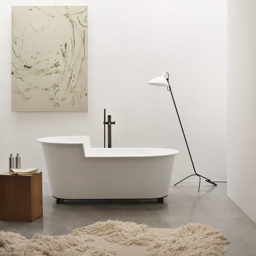 Banheira oval - OFELIA - Ceramica Cielo - freestanding / para residência / em Solid Surface