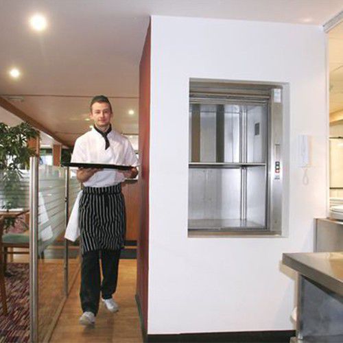 Elevador monta-pratos para restaurante - Platform Lift Company