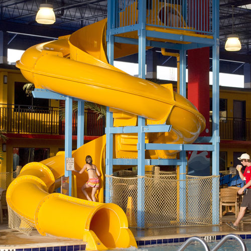 Escorregador em curva - CYCLONE - WhiteWater - para parque aquático / tubular