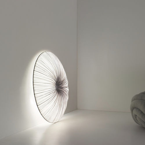Arandela contemporânea - STAND BY - Aqua Creations - para ambiente interno / em seda / redonda