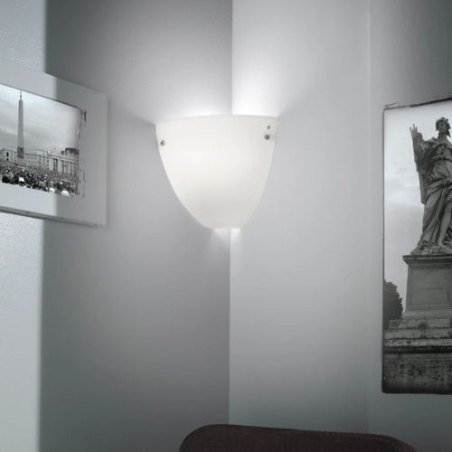 Arandela contemporânea - CORNER - Vistosi - para ambiente interno / em vidro soprado / de canto