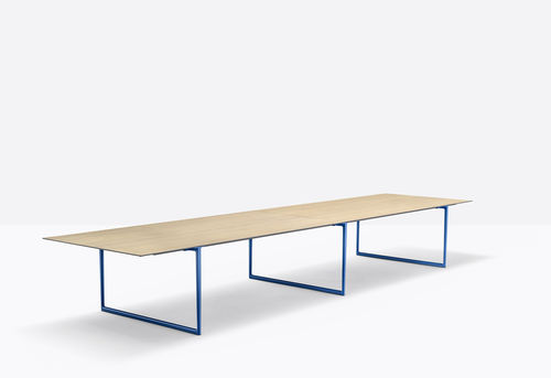 Mesa de conferências contemporânea - toa conference - PEDRALI - em laminado / com base em alumínio fundido / retangular