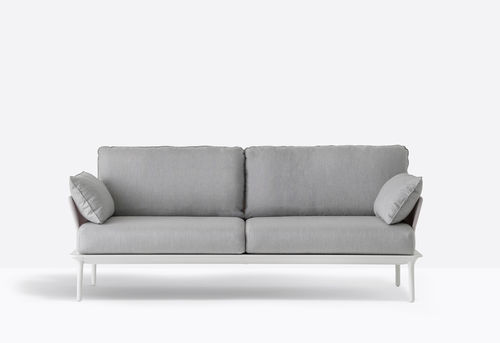 Sofá contemporâneo - REVA_D - PEDRALI - para ambiente externo / em tecido / com almofada removível