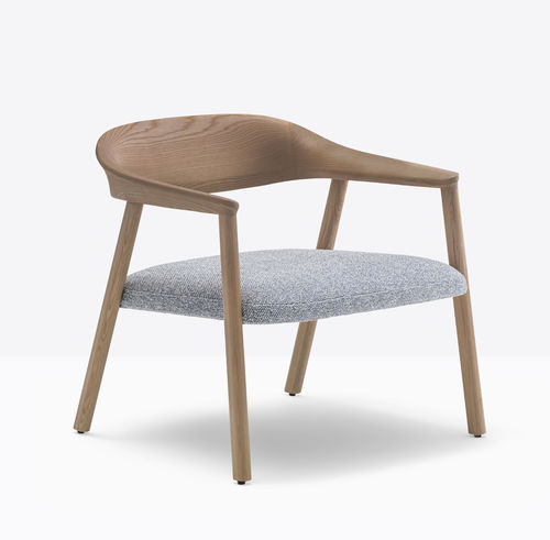 Poltrona contemporânea - héra lounge 2869 - PEDRALI - em tecido / em faia / em madeira maciça