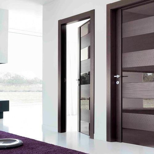 Porta interna - PRESTIGE  - ROMAGNOLI - em madeira / em couro / pivotante com eixo lateral