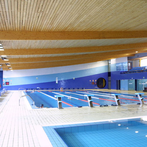 Vigamento em madeira laminada colada - PISCINA CAMPOS GÓTICOS - Lanik - para engradamento / para piscina pública