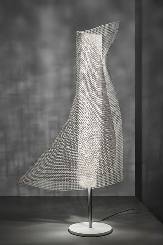 Luminária de mesa - Clara - a emotional light - em malha de aço inoxidável / contemporânea / Wire