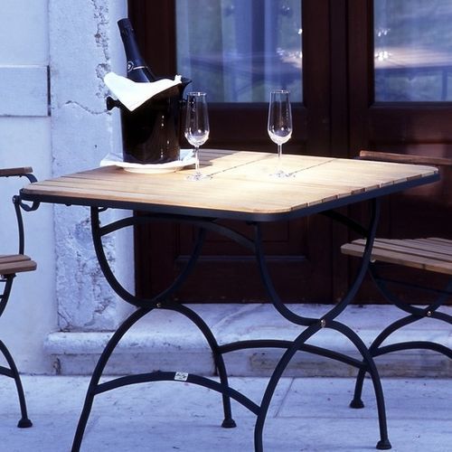 Mesa contemporânea - POLAR - FIVE STARS ITALY - em teca / com base metálica / quadrada