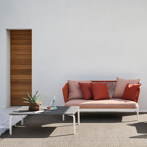 Sofá contemporâneo - SPOOL 002  - RODA - para ambiente externo / em tecido / em poliéster