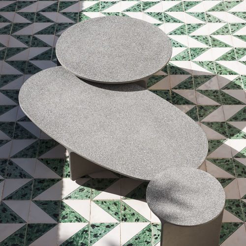 Mesa de centro contemporânea - ASPIC 003 - RODA - em concreto / com base em concreto / oval