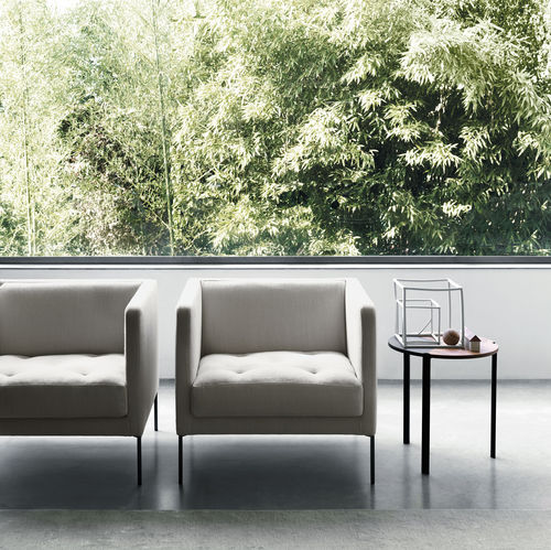 Poltrona contemporânea - EASY LIPP - Living Divani - em tecido / em couro / em abeto