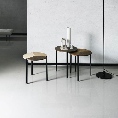 Mesa lateral contemporânea - STARSKY - Living Divani - em madeira / com base metálica laqueada / redonda