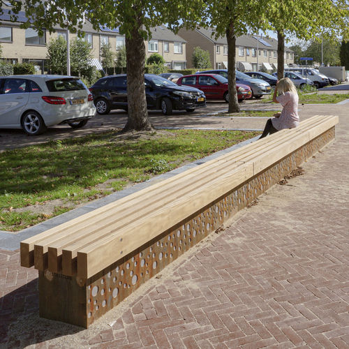 Banco para espaço público contemporâneo - ROUGH&amp;READY SEAT WALL - Streetlife - em madeira / em aço / em aço Corten