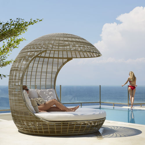 Cama de jardim com dossel - DRONE  - SKY LINE DESIGN - de casal / contemporânea / em tecido