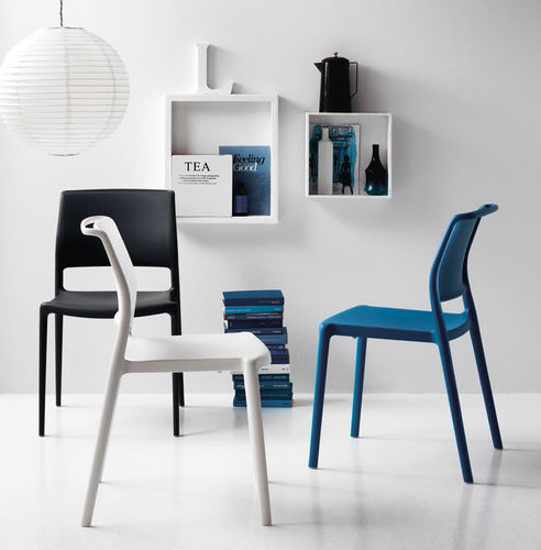 Cadeira contemporânea - ARA - SCAVOLINI - para ambiente externo / para ambiente interno / em polipropileno