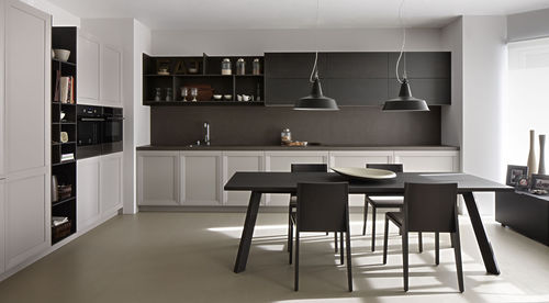 Cozinha contemporânea - PIEDRA OLMO CENIZA - Dica - em aço / em madeira / com pegas