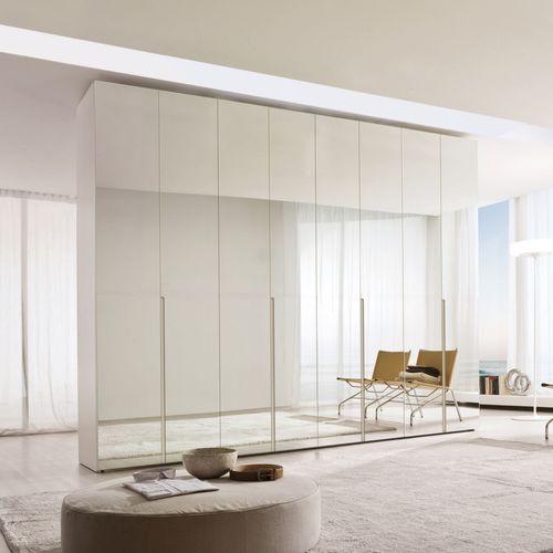 Guarda-roupa contemporâneo - Falegnami - em madeira laqueada brilhante / com portas de abrir