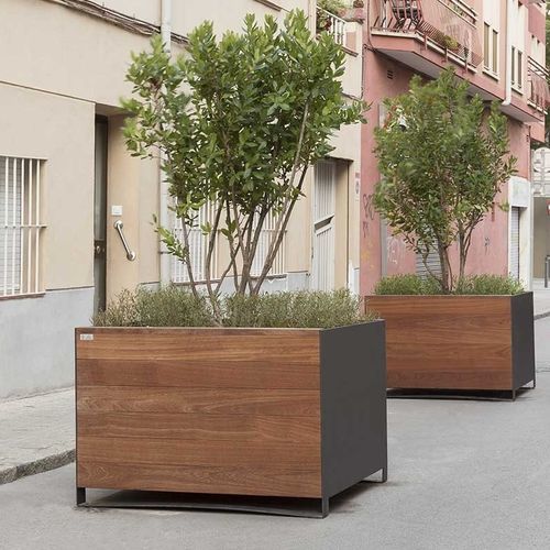Floreira em madeira - URBE - Escofet - em aço inoxidável / em chapa de aço / retangular