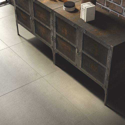 Placas de revestimento em grés porcelanato - BETON MUD - Casalgrande Padana - polida / com relevo / para ambiente interno
