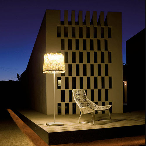Luminária de piso - Wind - VIBIA LIGHTING - em aço / em PMMA / de fibra de vidro