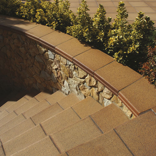 Revestimento de degrau em cerâmica - NATURAL - TERRAKLINKER - GRES DE BREDA - em terracota / para piscina / antiderrapante