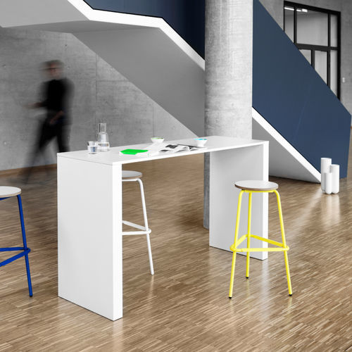 Mesa alta contemporânea - T 60 - Müller - em laminado / em linóleo / com base metálica