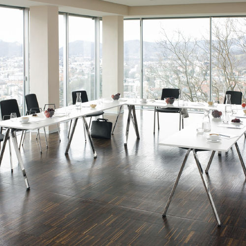 Mesa de reunião contemporânea - YUNO - Wiesner Hager - em laminado / retangular / empilhável
