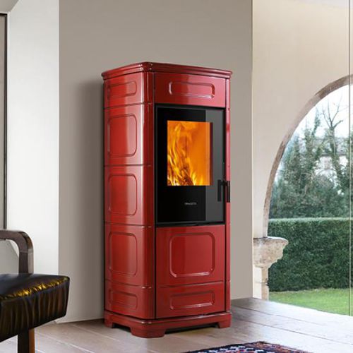 Salamandra híbrida - E228 C - Piazzetta - a lenha / a pellets / 0–5 kW