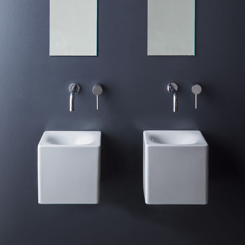 Cuba suspensa - 1521 - Scarabeo Ceramiche - em cerâmica / quadrada / sem furos