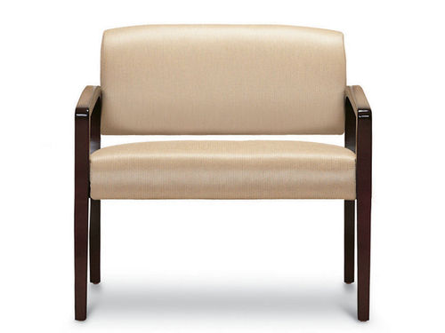 Poltrona hospitalar em tecido - AMICO. - Carolina Business Furniture - em madeira / para pessoas obesas