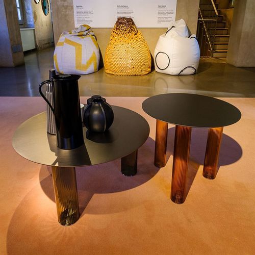 Mesa de centro contemporânea - ECHINO - Zanotta - em chapa de aço / com base em vidro / redonda