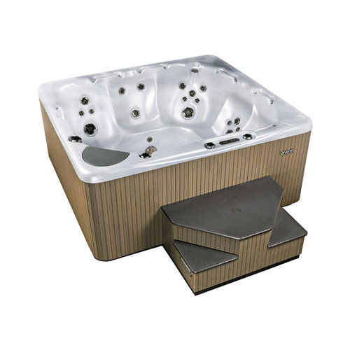 Spa acima do piso - 550 - Beachcomber Hot Tubs - quadrado / de 4 lugares / em madeira