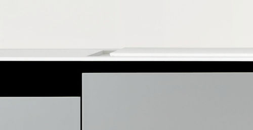 Cozinha contemporânea - SUSPENDIDA - Artificio - em laminado / sem puxadores / laqueada