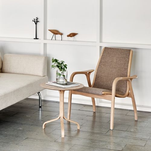 Poltrona de design escandinavo - LAMINETT - Swedese Möbler - em couro / em tecido / em pele de carneiro