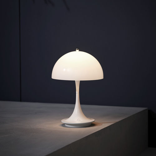 Luminária portátil - PANTHELLA PORTABLE  - Louis Poulsen - em alumínio fundido / em acrílico / contemporânea