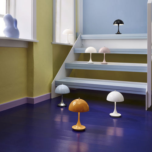 Luminária de mesa - Panthella Portable V2 - Louis Poulsen - em alumínio fundido / em acrílico / contemporânea
