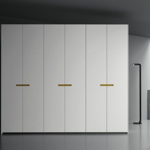 Guarda-roupa contemporâneo - TWIN - md house - em madeira laqueada / em madeira de freixo / com portas de abrir