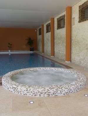 Spa de embutir - ORLÉANS - PISCINES CARRE BLEU - redondo / de 6 lugares / em mosaico
