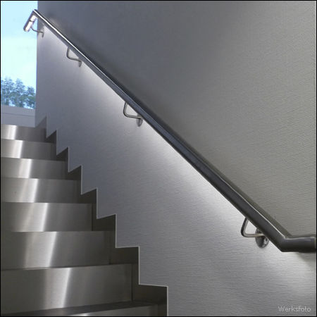 Corrimão em aço inoxidável - LAMANO U60 - LECCOR Leuchten GmbH - em vidro / em policarbonato / com iluminação LED integrada